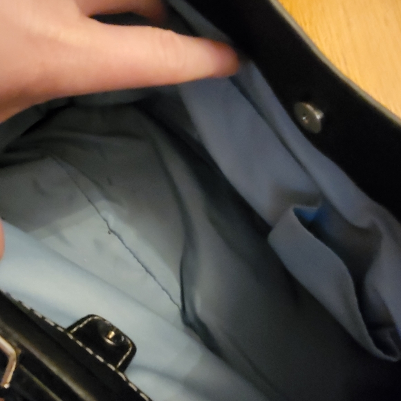 Black leather coach purse - Picture 3 of 4